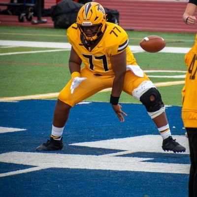 TJHS 28|Varsity Football| 5'11 250 lbs| Center| Denver Co| sophomore| Gmail: manaihcurryhopkins@gmail.com |