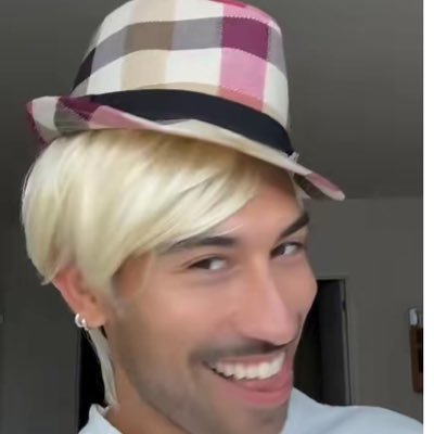 hollycopter9's profile picture. it's hard being the most magical girl alive but someone has to do it