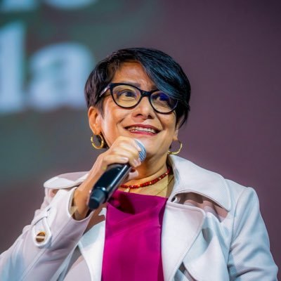 Bióloga, dirigente social y secretaria general del Partido Comunista Colombiano @notipaco