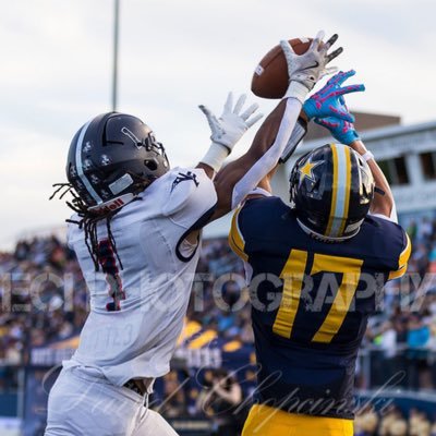 Valley Forge High School ATH/ 6’3 180lbs 4.5 unofficial 40 yard dash / daymon049@gmail.com / 2163963951