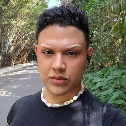 mestrando em ciências sociais (ppgcs-ufrrj), fã de cultura pop e falo merda nas horas vagas