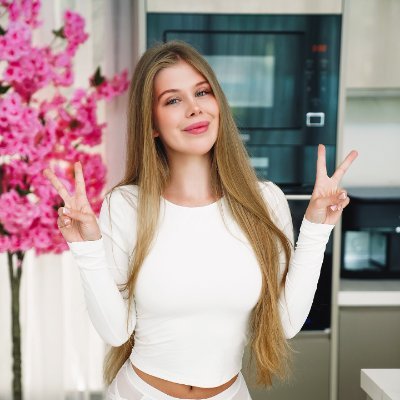 Old account banned !
Make me happy by growing up my community
.
J'vous aime mes Loulous 🥰😘