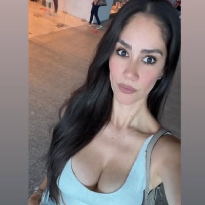 Oliviapaul__'s profile picture. be kind always🦋