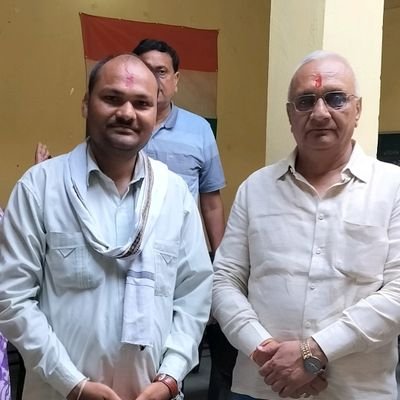 राष्ट्र सर्बोपरी मीडिया प्रभारी भाजपा कार्यकर्ता
मथुरा वृंदावन
👣