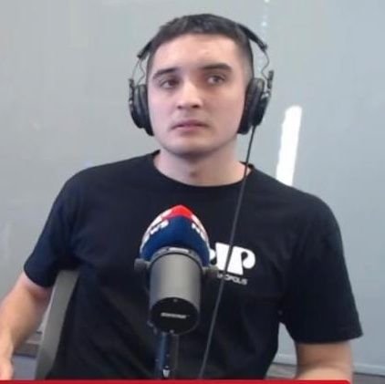 Comunicação e esporte. Informação e análise do futebol, em especial catarinense.
Jovem Pan News Florianópolis
Graduando em Jornalismo na UFSC