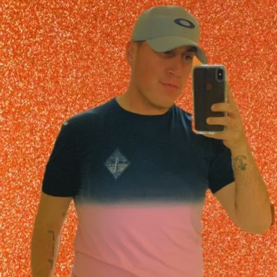 21+ ONLY | Dog Dad | OG Swiftie since 06’ | Into nerdy shit, TV/Film, Sports & Politics | #TSTHELIFEOFASHOWGIRL Oct 3rd | 🏳️🌈🐶🏈🪖💧