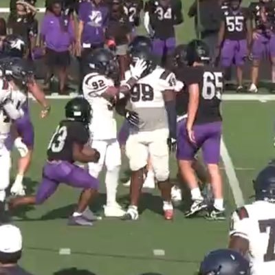 6,1 265lbs| DT|3.0 GPA| 5.0 40yds|sq 515 and bench 315|HS: Katy Tompkins|HEAD coach cell:281 779 6941|MY NUMBER 3465833276|Dariusphillips071@gmail.com
