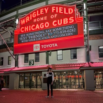 Actor - Writer - 29 - Carpe Noctem - Horror enthusiast - Chicago Cubs/Bears fan