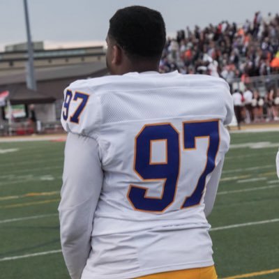 |C/O,28| Warren township Highschool|  weight :279lbs height 6’3 (DT)