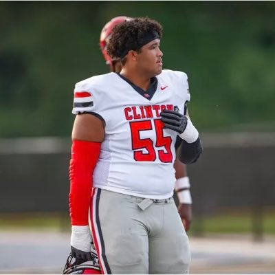 CHS/GPA-4.0/ OL🥞 CO27/6,4 310/2nd team all region 2-7a/📲:601-218-0850/email:gramwill55@gmail.com