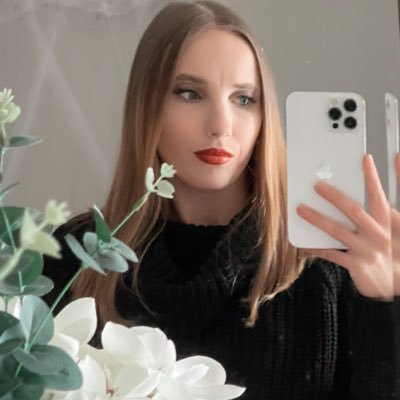 Russian youtuber living in New Zealand 🖤