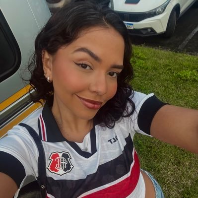 projeto de enfermeira que fala muito e torce p aquele time da avenida beberibe