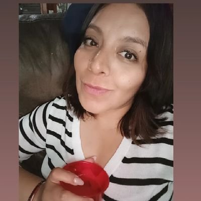 Señora de humor bonito, mente sucia y consciencia tranquila, solo quiero una cita para romancear en Sanborns