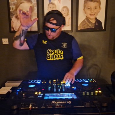 Trance & Techno DJ from Preston, Preston North End supporter ⚪️⚪️