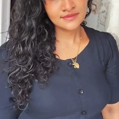 BOverloaded143's profile picture. Pls Notification on🌹and mood On

DM करने वाले से पूरी रात बात🎁😘😘😘