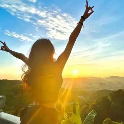mia_2137's profile picture. 📸 capturing moments, 💌 collecting stories, 🕊 living gently