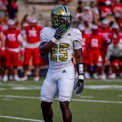RB•27 Rabun Gap (GA)🎓• 5’10/195lbs 4.46- 40dash • 3.5GPA📚Email: Jordanlindo444@gmail.com /contact number: 7804059428 (trust God) HC: @coachdtwhite