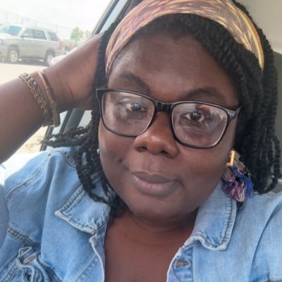 Lifelong learner and bibliophile.....Educated Educator. EdS✏️ NBCT 📝Black Girl in S.T.E.A.M…novice baker. Hufflepuff.