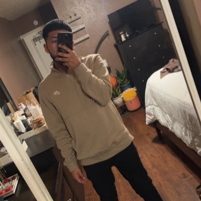 anavaayala8's profile picture. Pokémon TCG