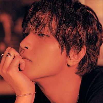 _moreapplepls's profile picture. 24 | au reading accnt | 🐯🐻 #TASTE