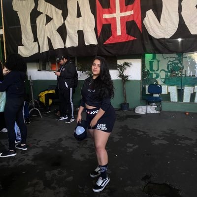 numa moldura clara e simples sou aquilo que se vê