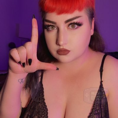 Big Mean Lesbian Brat 🌿 just here for the money, misandry, and memes 🕸 BU: @MoreGoddessIvy 🇵🇸 ☭