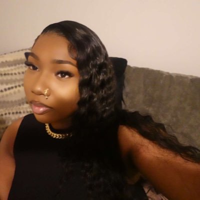 Thee Real Stallion Follow My IG @Veethedonn1 I’m just here to post sexc shit 🥰 Bi 🏳️🌈 DMs are open 💕