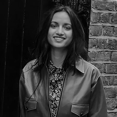 Reina_DeFuego's profile picture. Lectora y escritora 📖

Shadowhunters ➰
Naya Rivera ミ☆
Malec 🏹🔮
KinnPorsche Cast ⛓️
YiZhan 🦁🐇
MDZS 🗡️🪈
TGCF ❤️
Forestella 💫
Hyunjin 🥰
BangChan ❤️‍🩹