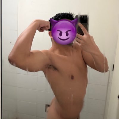 Soy un PILLO muy travieso como mi nombre “Daniel” 🍆 o 🍑 Tu decides 😏🔥 DM SOLO para colaboraciones o info del canal ⬇️ telegram: https://t.co/xkkHJHkBHY