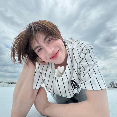ม๊ามี๊ยัยน้องเฟิร์สตาแป๋ว💚🩷☔
I Love 4ยอดกุมาร กนป.ตฟว.
#เติ้ลเฟิร์สวัน #tlefirstone
#เขมจิราต้องรอด
(แอคเก่าเข้าไม่ได้🥹)