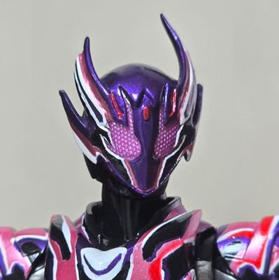 S.H.フィギュアーツ 仮面ライダーレインボーガッチャード 完成しました