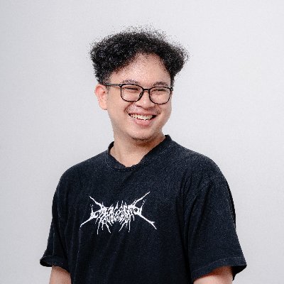 I'm product designer at https://t.co/2ljZAQKI22 | cooking up @flareicon after hours 📬 DM for quick hits 🤘