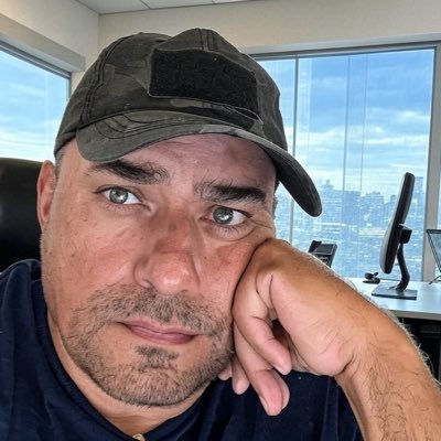 Iberia_Studios's profile picture. 🇺🇸🇪🇸🇪🇺 Artist, Global Company in Design, Art, Dj & Music, Software, Photography, to Logo, Marketing and Advertising, Content Creator
