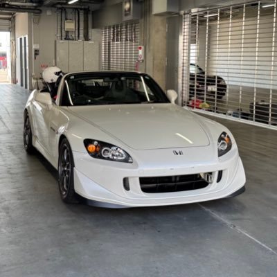愛車S2000やVITA-01でサーキットを走る30代経営者♂ 2024年10月サーキットデビュー🏎️ 富士スピードウェイを月2で走ります🗻愛車: S2000(AP1) / 488 Spider / M760Li / GT4RS(納車待ち)