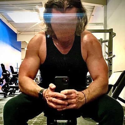 LeKrvpo's profile picture. 