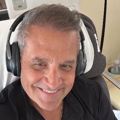 Just a simple guy who enjoys traveling and living life to the fullest.
I dont like drama, if you bring even an ounce of drama to me , you are getting blocked.
