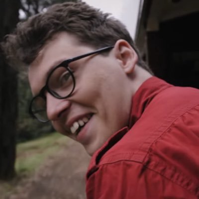 24, railway and cat enthusiast, OO scale British modeller, maybe a meme or three.