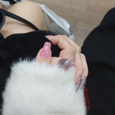 2525_mococo's profile picture. 派遣22 ￤ネイル￤ご飯￤デート￤うんまいご飯大好きな日常垢