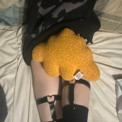 NB_Femboy's profile picture. ✨21✨🇬🇧✨They/Them✨Bi✨Pretty damn swag✨Neurodivergent and silly goofy🤭✨Masc men give me all your money then u can have a little attention✨