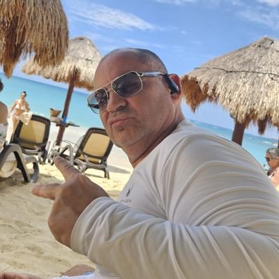 AlexanderT71260's profile picture. 