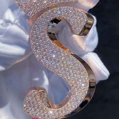 plmmncz's profile picture. 