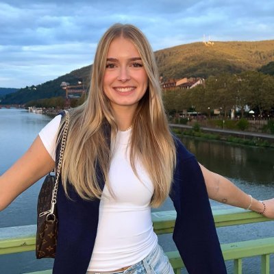 I enjoy spending time with friends, golf (beginner), tennis, scuba diving, and bungee jumping. 🚫 Porn