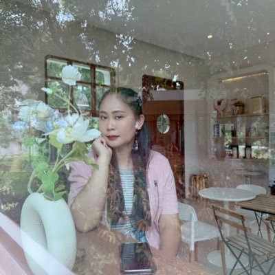 - 🌼🔥 ไม้ขีดไฟ 🔥 🌼- / Cat Lover/ ช่างภาพสมัครเล่นใน Shutterstock/ Saturdayss 🪐💟