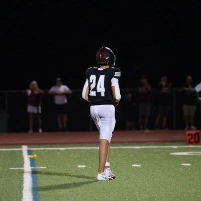 Rockwood Summit High School (MO) || Class of 2028|| 6’1 185 lbs|| Football (ATH) & Track || (3.71) GPA || (314)-882-1334