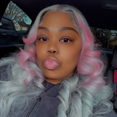 - Girl mom 👩👧👧 You Tweet Watching Anyways #FollowMe❕🤪🏳️🌈