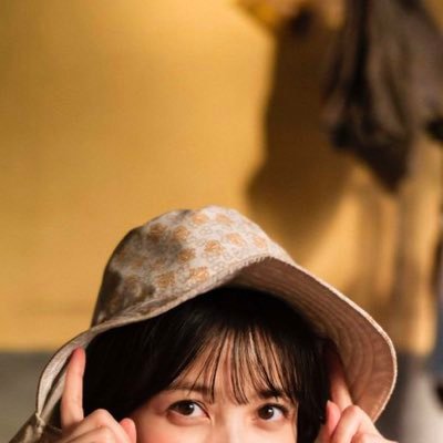 qf5twEqFNf73987's profile picture. 