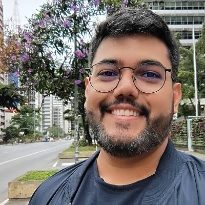 Falo do que gosto com paixão e propósito. Um manauara perdido em terras capixabas. Pai dos gatos Dorian e Bentinho.