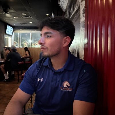 juannnn_03's profile picture. UTA