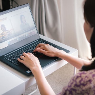 Smilingmama1956's profile picture. 子育てママのお仕事応援チャットレディ事務所📣/在宅、通勤対応/プロフィール•キャラ作りなど個別プロデュースします/稼ぎ方のノンアダルト術、アダルト術を教えます❣️/無言フォローお許しください/事務所LINE▶︎ https://t.co/ZXZ4994npt