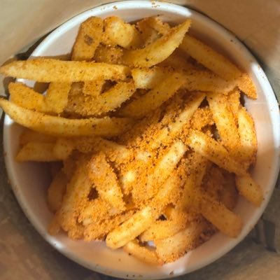 leeanneespanola's profile picture. lee vibes only